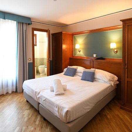 Hotel Cavour Рапалло Екстер'єр фото