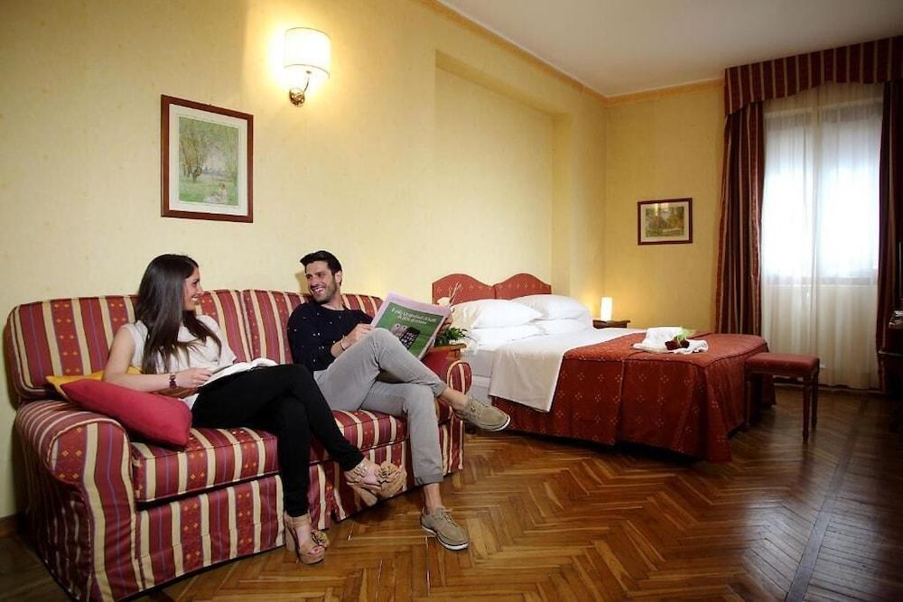 Hotel Cavour Рапалло Екстер'єр фото