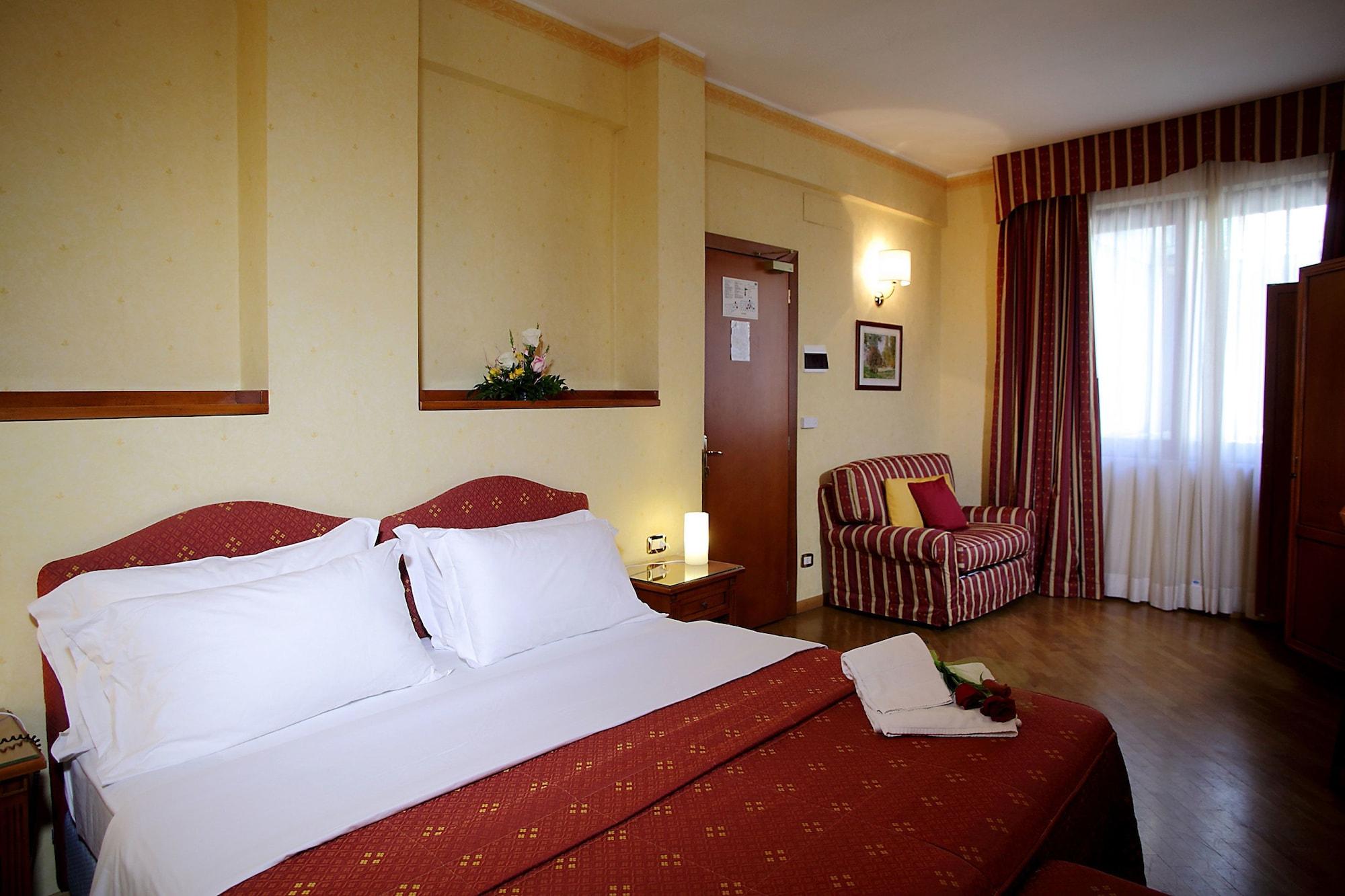 Hotel Cavour Рапалло Екстер'єр фото