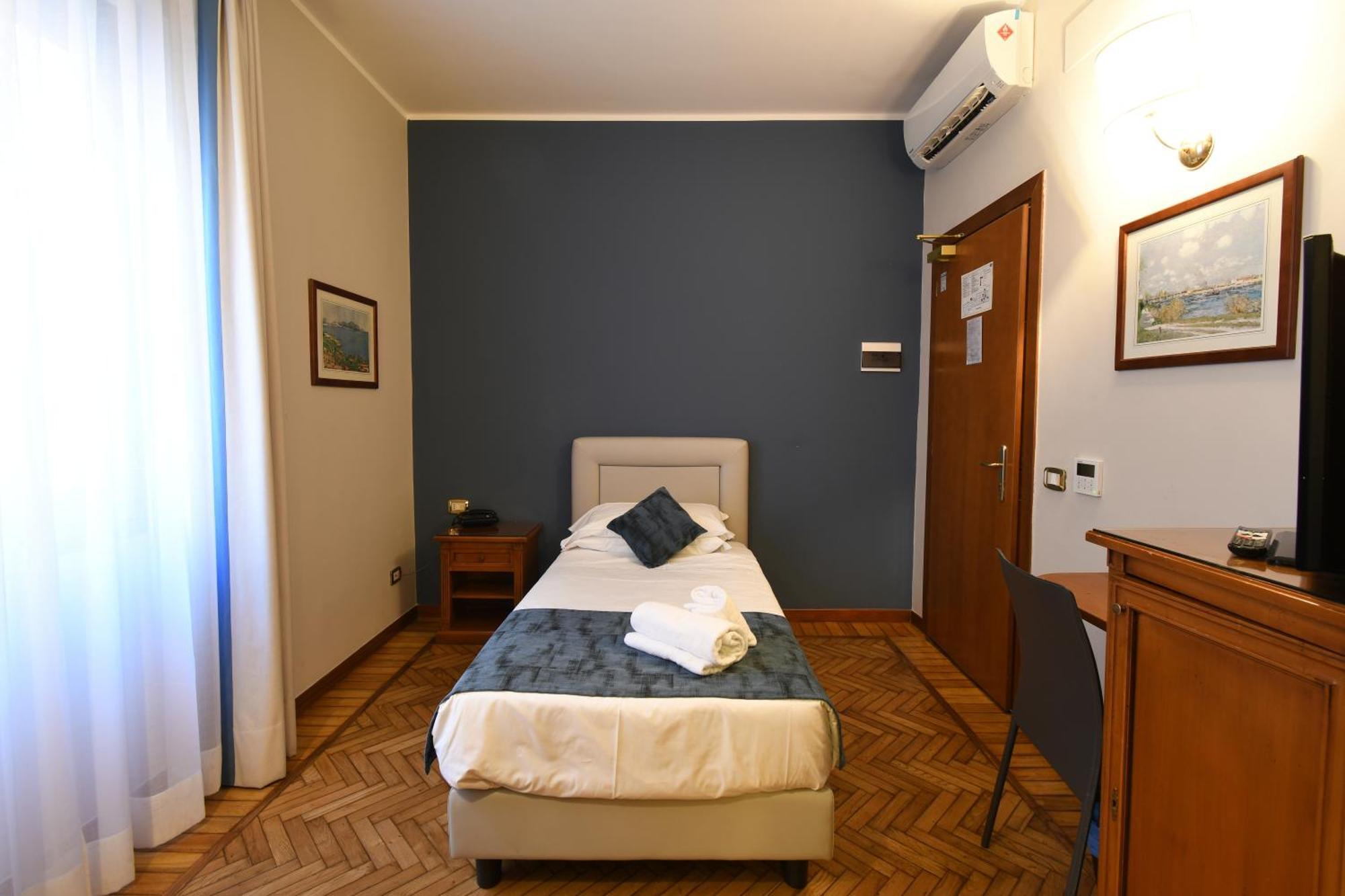 Hotel Cavour Рапалло Екстер'єр фото