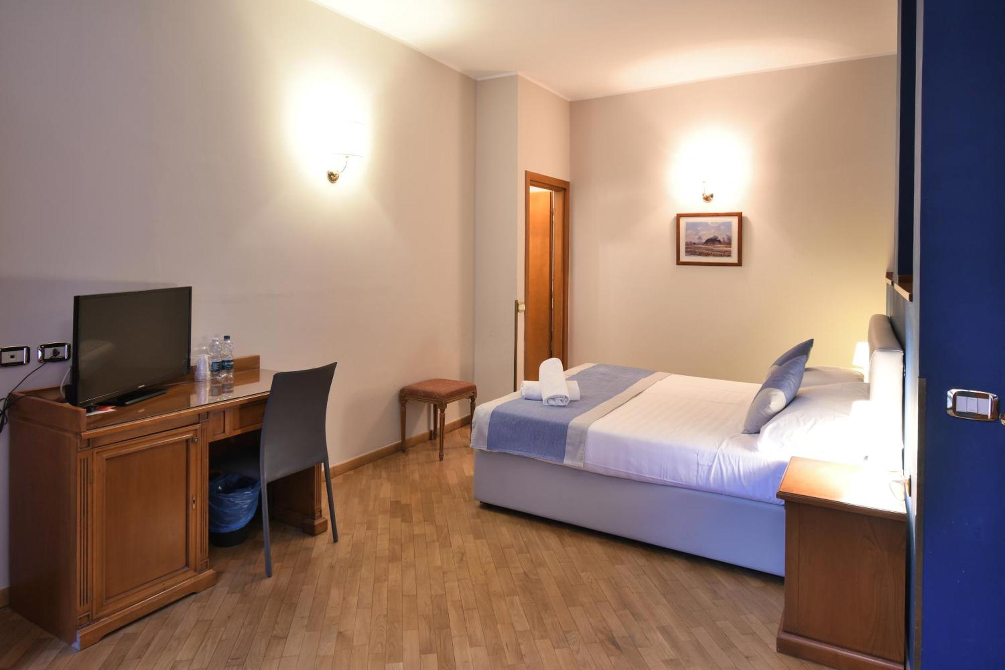 Hotel Cavour Рапалло Екстер'єр фото