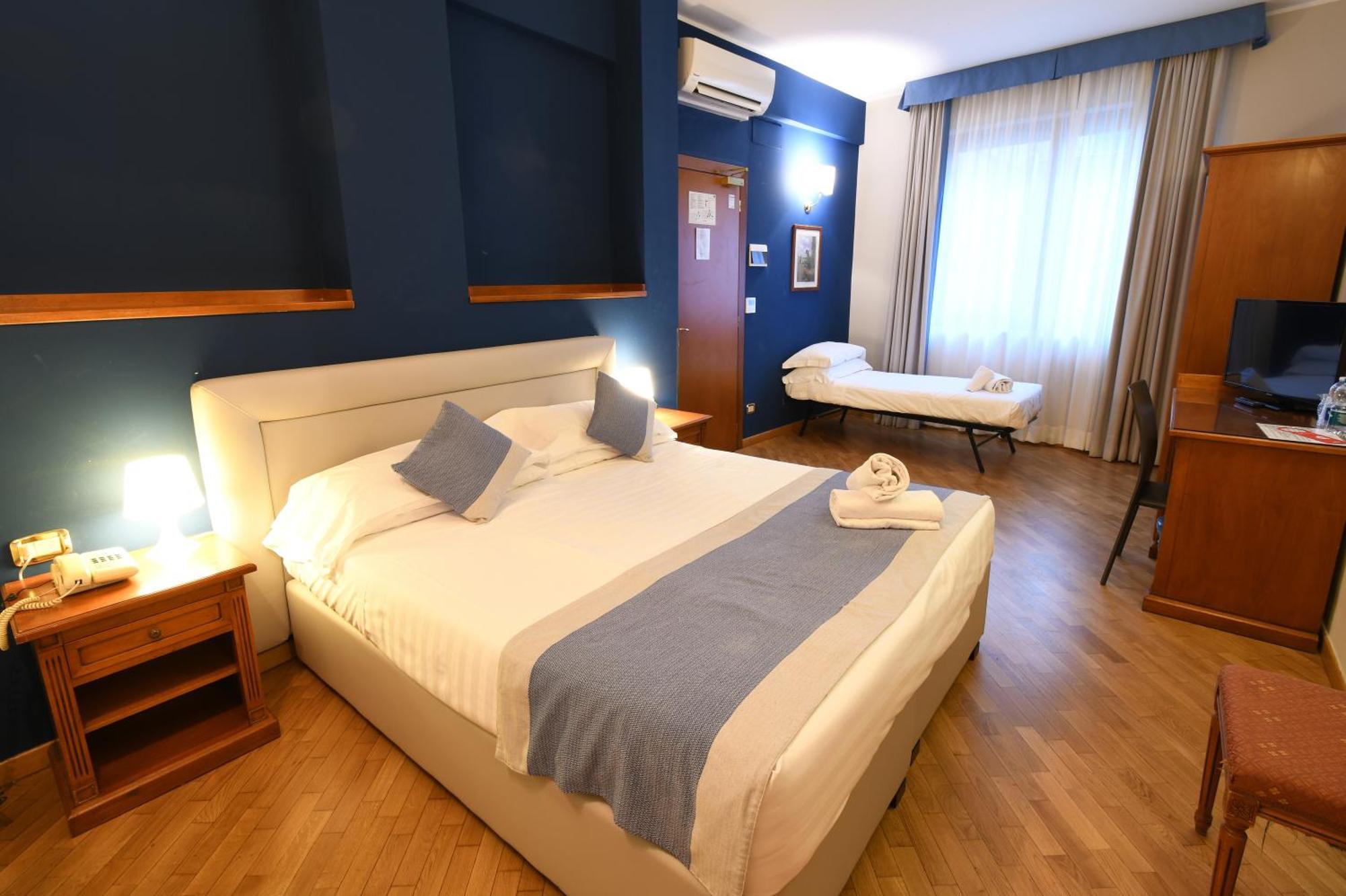 Hotel Cavour Рапалло Екстер'єр фото