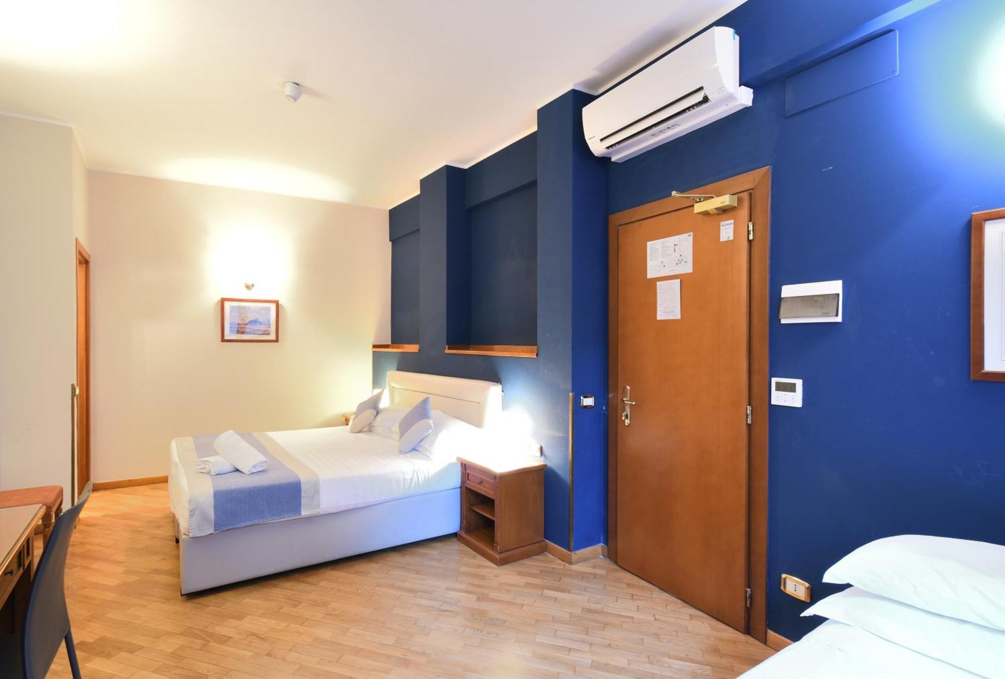 Hotel Cavour Рапалло Екстер'єр фото