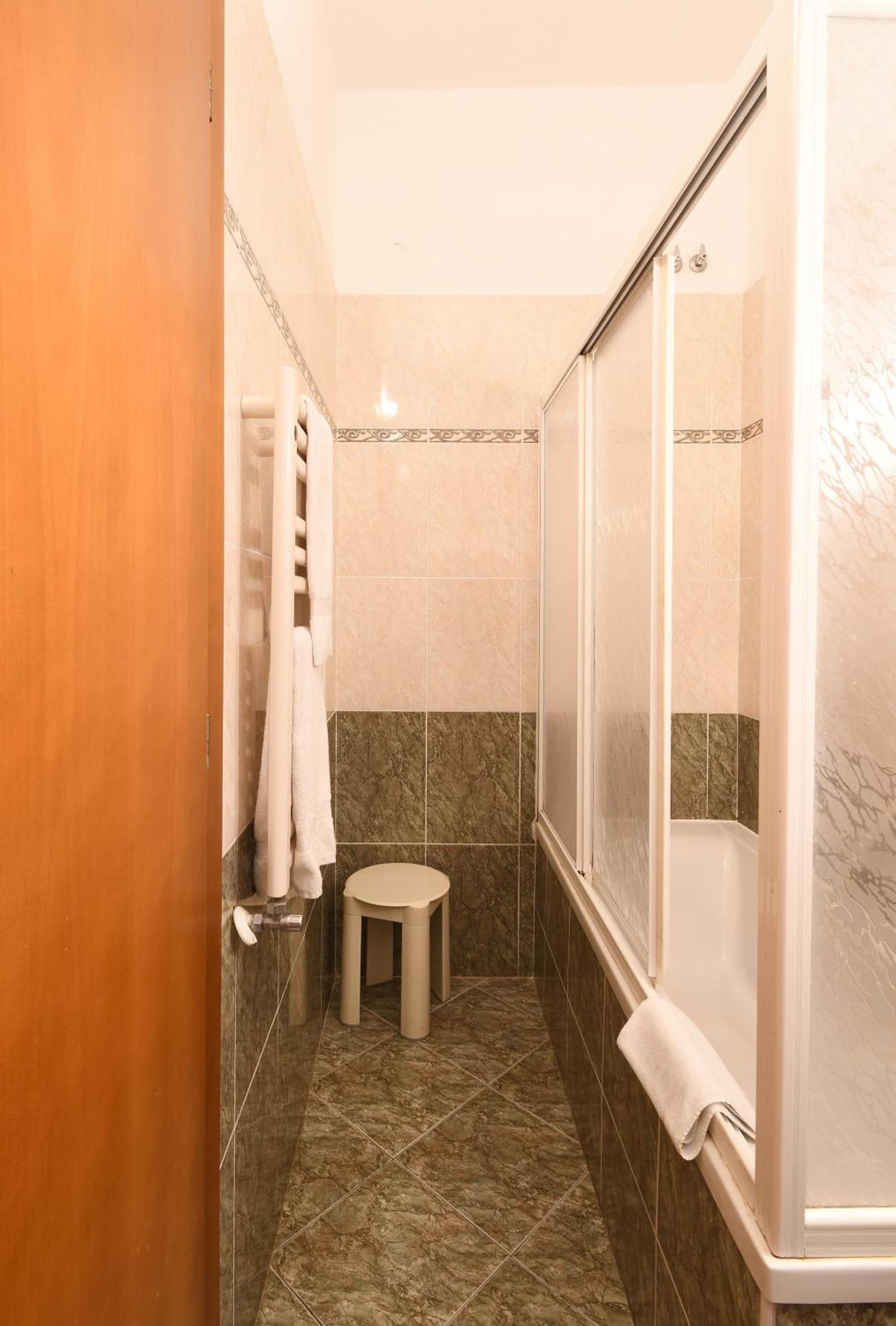 Hotel Cavour Рапалло Екстер'єр фото