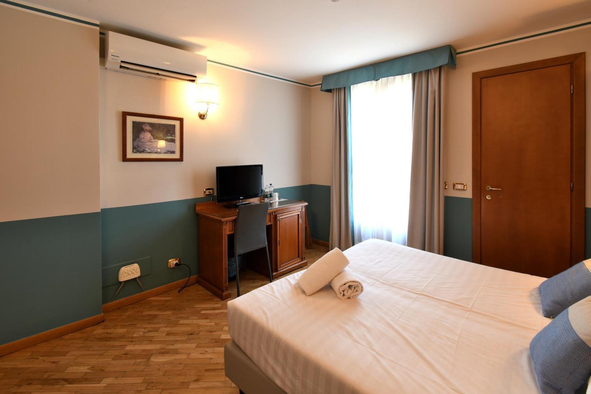 Hotel Cavour Рапалло Екстер'єр фото