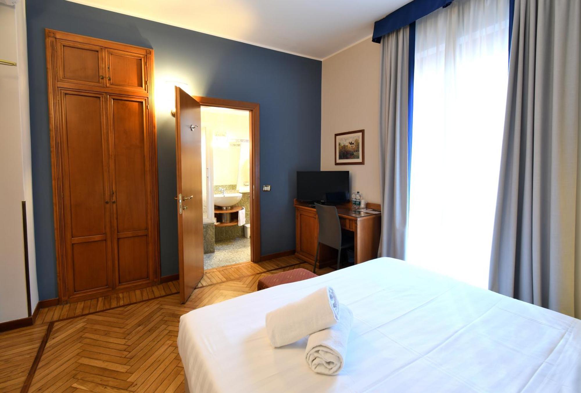 Hotel Cavour Рапалло Екстер'єр фото